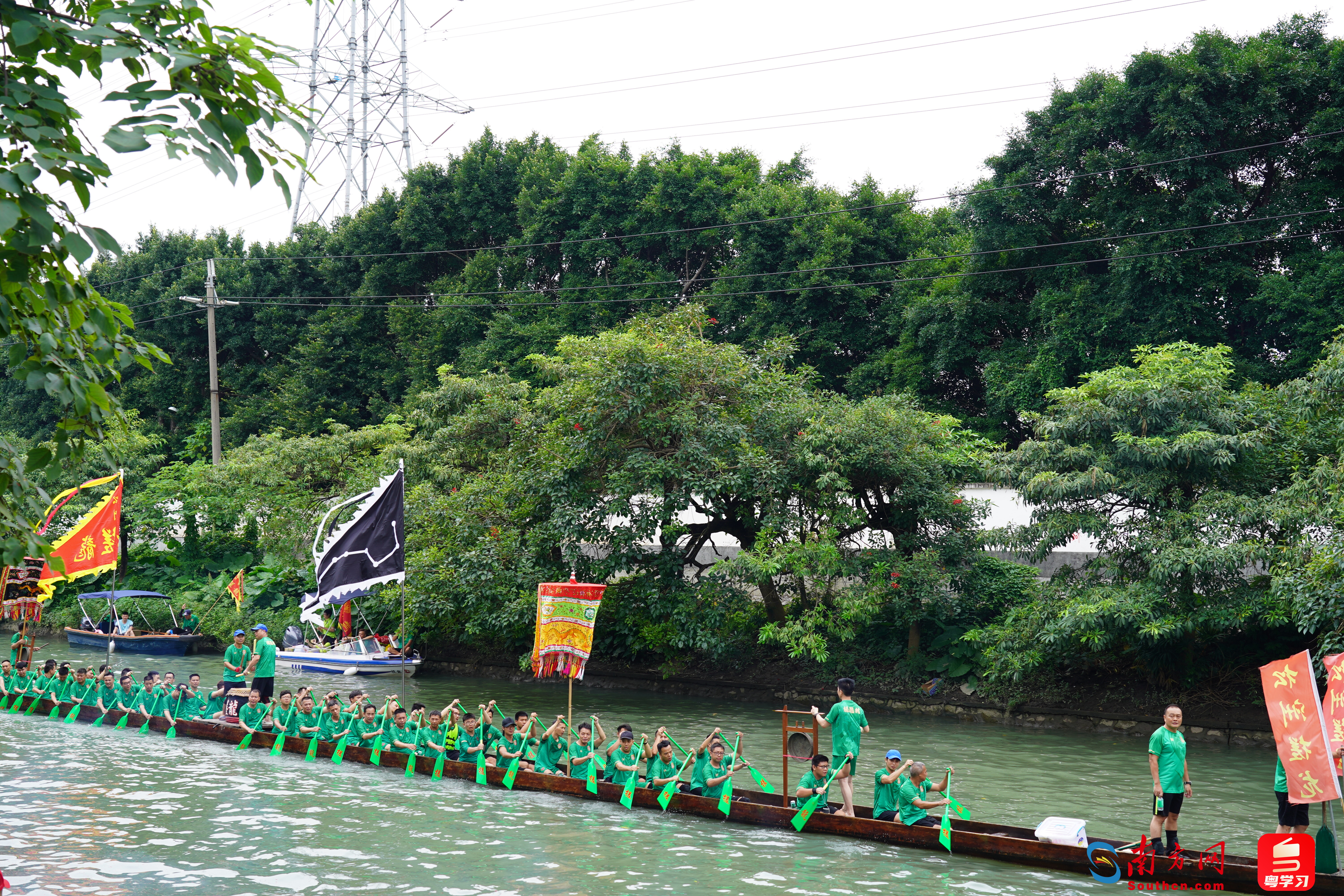 夏茅村龙舟活动。图源自南方网