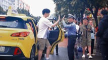 暖心送考|考生打车“遇堵”,铁骑接力送考!广州交警全力护航“平安高考” 暖心送考|考生打车“遇堵”,铁骑接力送考!广州交警全力护航“平安高考”