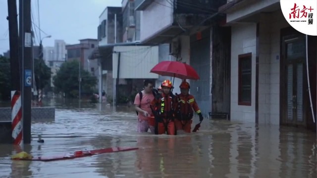 水浸汤西——连续降雨致梅州小镇多村被淹 全镇共转移6000余人