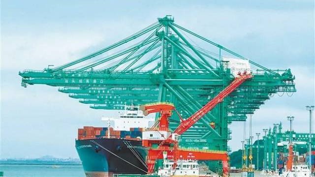 New export corridor slashes costs for Chinese manufacturers