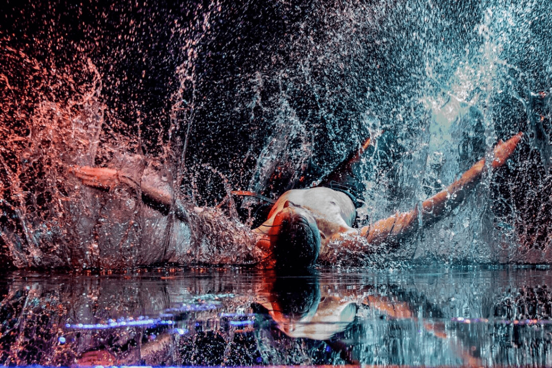 WetMen·俄罗斯水舞剧《雨中》