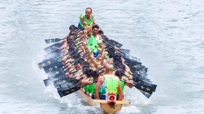 Two local dragon boat teams from Dongguan to compete overseas