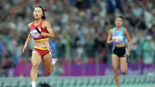China wins both 4x100m relays, another weightlifting world record broken