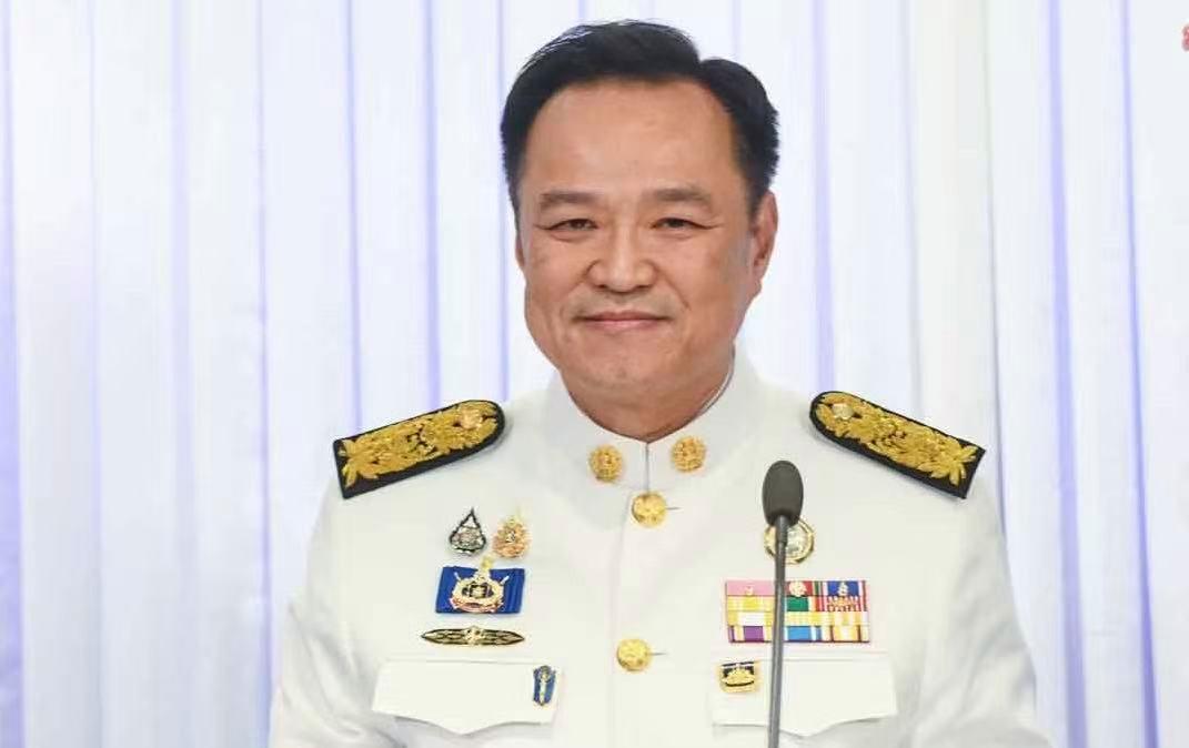 △阿努廷·参威拉军