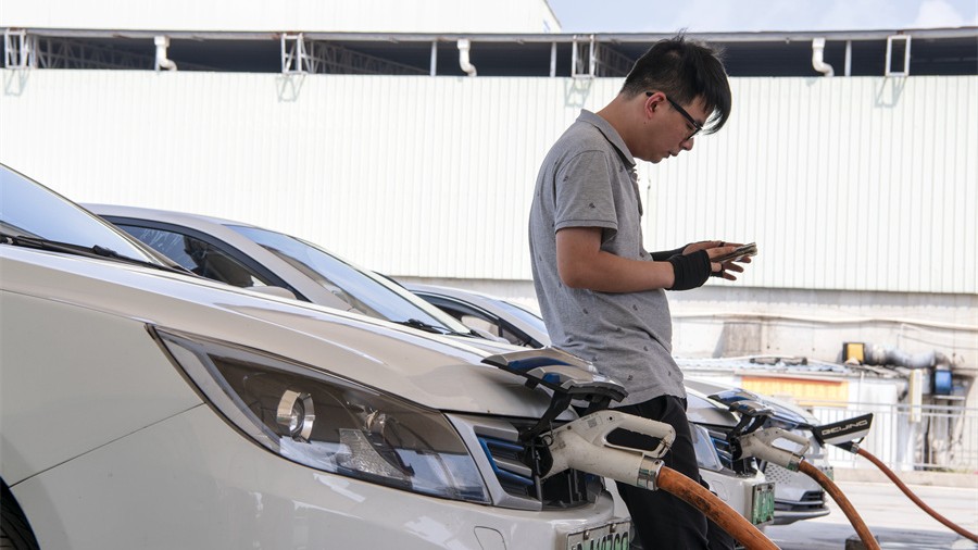 Dawn of supercharging puts China's NEVs in fast lane