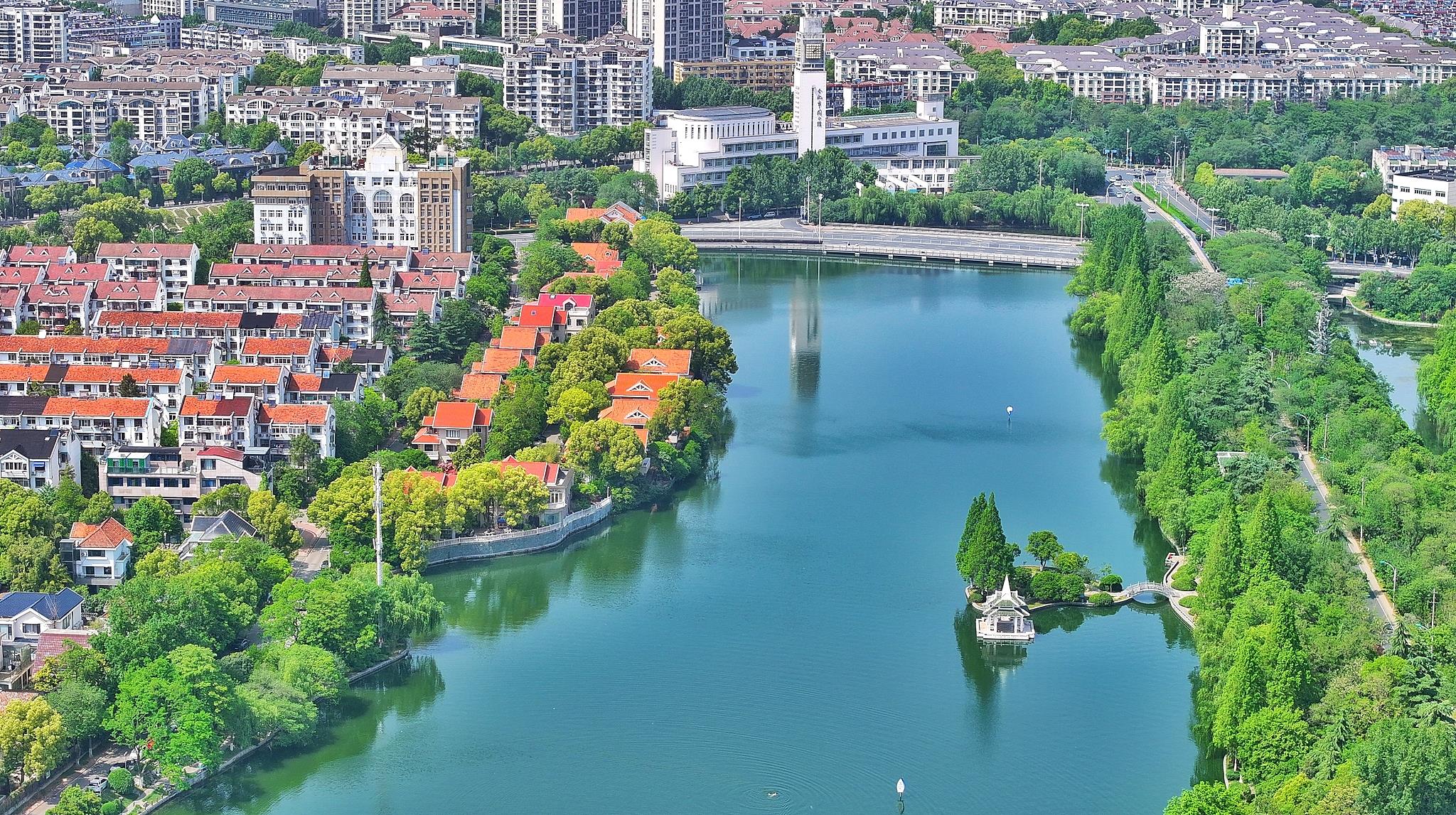 △2025年4月，安徽合肥景色宜人、绿意盎然，彰显城市绿色宜居底色。