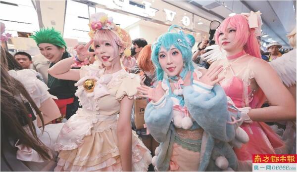今年暑期,广州集结了各路COSPLAY玩家。受访者供图