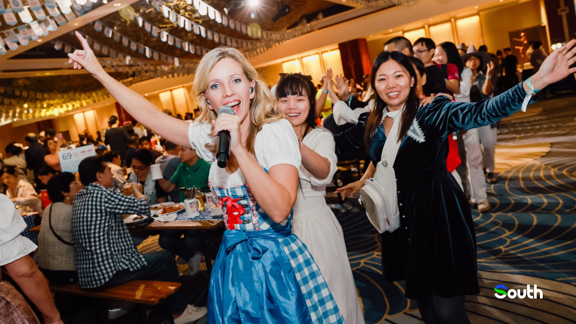 Cheers, Guangzhou! 17th Guangzhou Oktoberfest toasts to global friendship