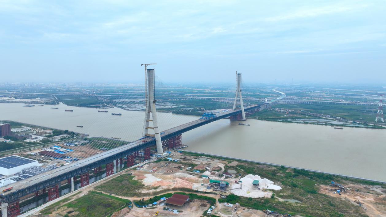 香山大桥顺利合龙(摄影:黄俊炜)