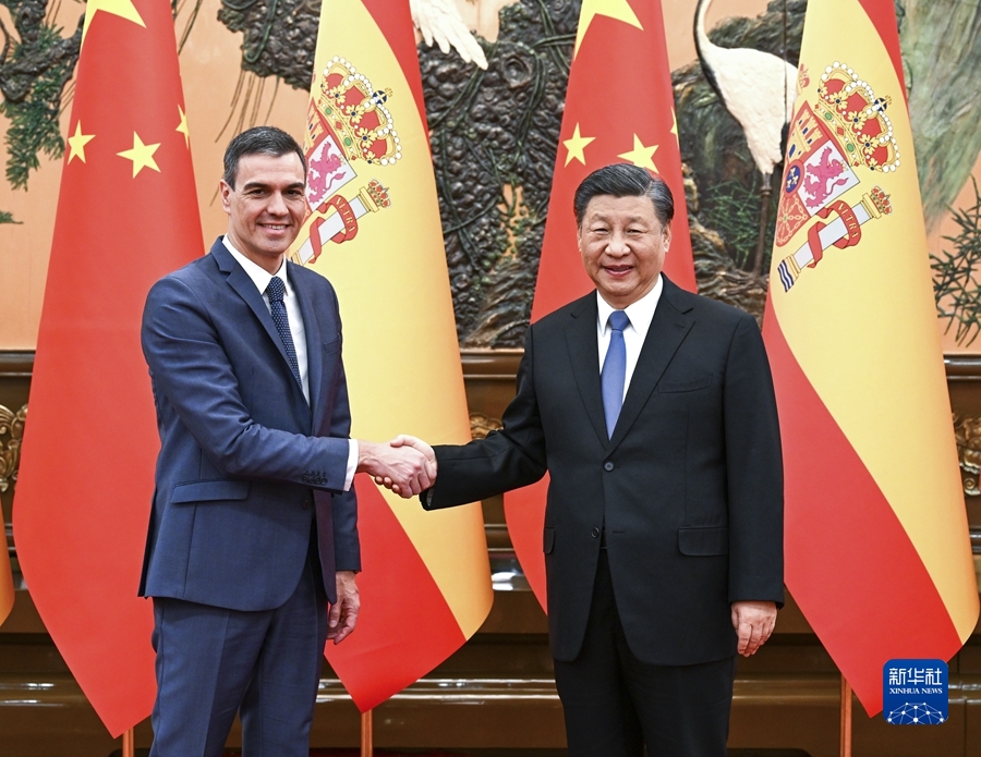 　　3月31日下午，国家主席习近平在北京人民大会堂会见来华进行正式访问的西班牙首相桑切斯。新华社记者 饶爱民 摄