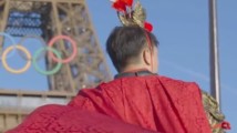 国风吹到巴黎!唢呐、戏曲、簪花等国粹文化齐亮相! 国风吹到巴黎!唢呐、戏曲、簪花等国粹文化齐亮相!