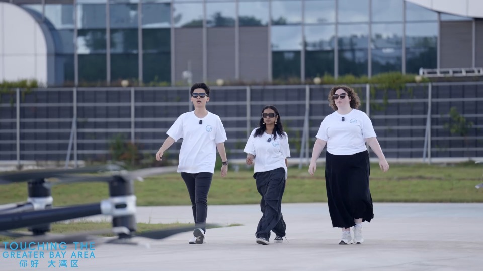 Technology in the Greater Bay Area leads the future: British elite female university students bravely venture into the "unmanned" field of the Greater Bay Area