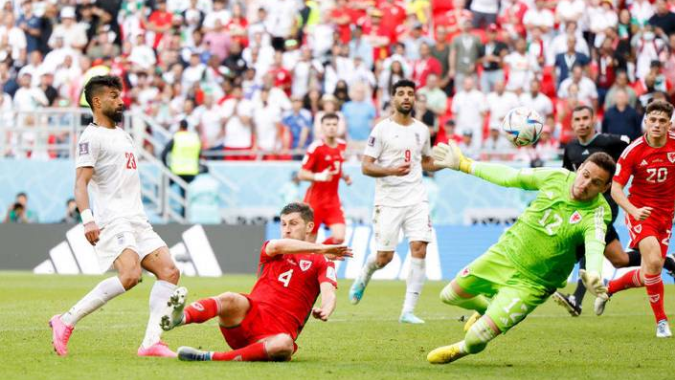 世界杯29日看点：伊朗为首次小组出线冲刺 “英伦德比”上演