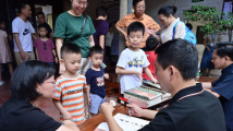 来一场亲子阅读吧,让陪伴更走心!梅城这场活动“书香满溢” 来一场亲子阅读吧,让陪伴更走心!梅城这场活动“书香满溢”