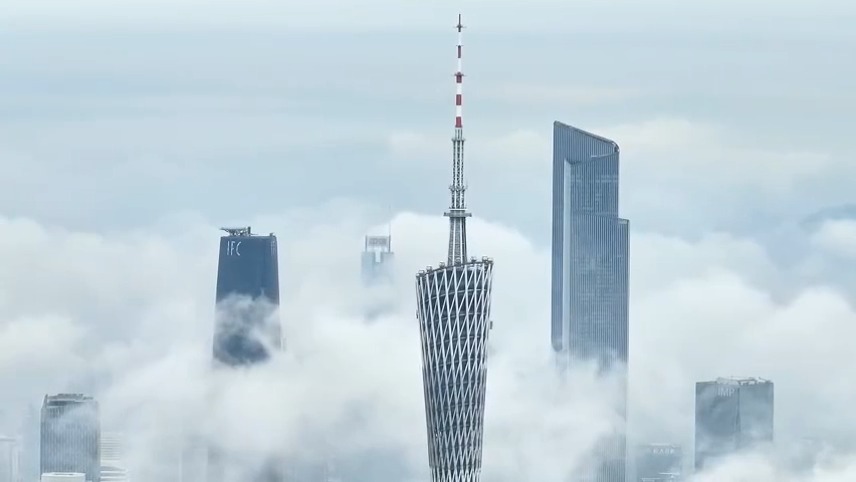 Magnificent aerial view of different weathers in Guangzhou in 150 seconds