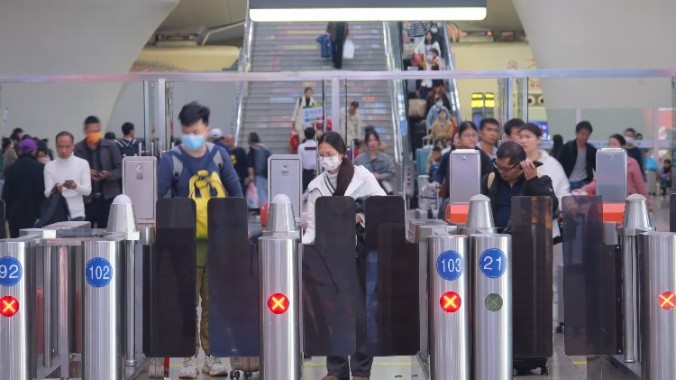 春运前33天广铁累计发送旅客超6000万人次 同比增长36.8%