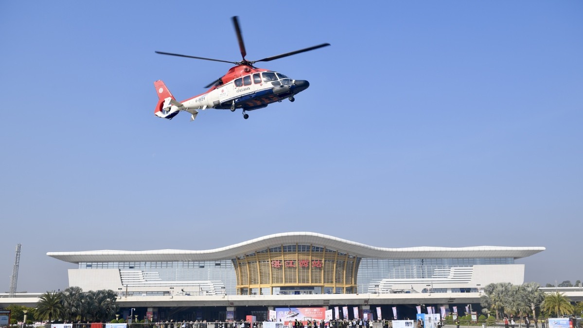 Helicopter service to shorten travel time across Qiongzhou Strait