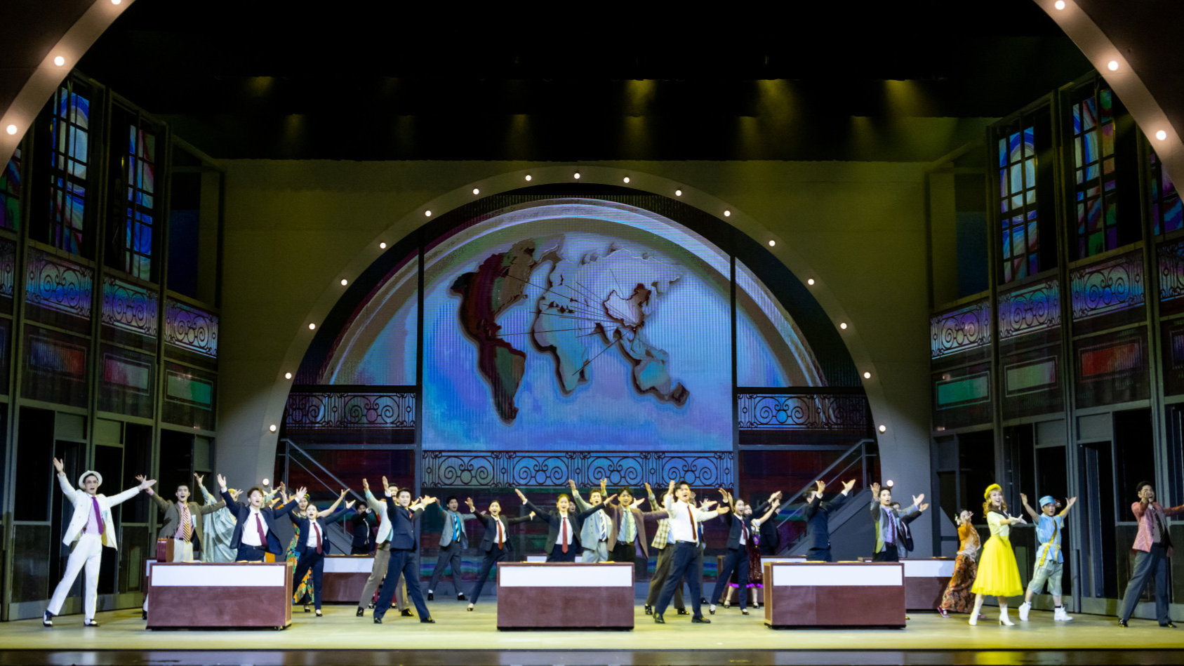 Musical "Bond of Love" premieres to celebrate 133rd Canton Fair