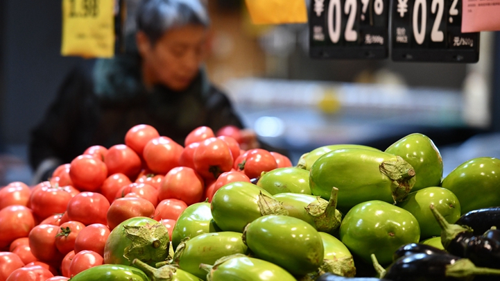 中央经济工作会议聚焦扩大内需 如何形成良性循环？