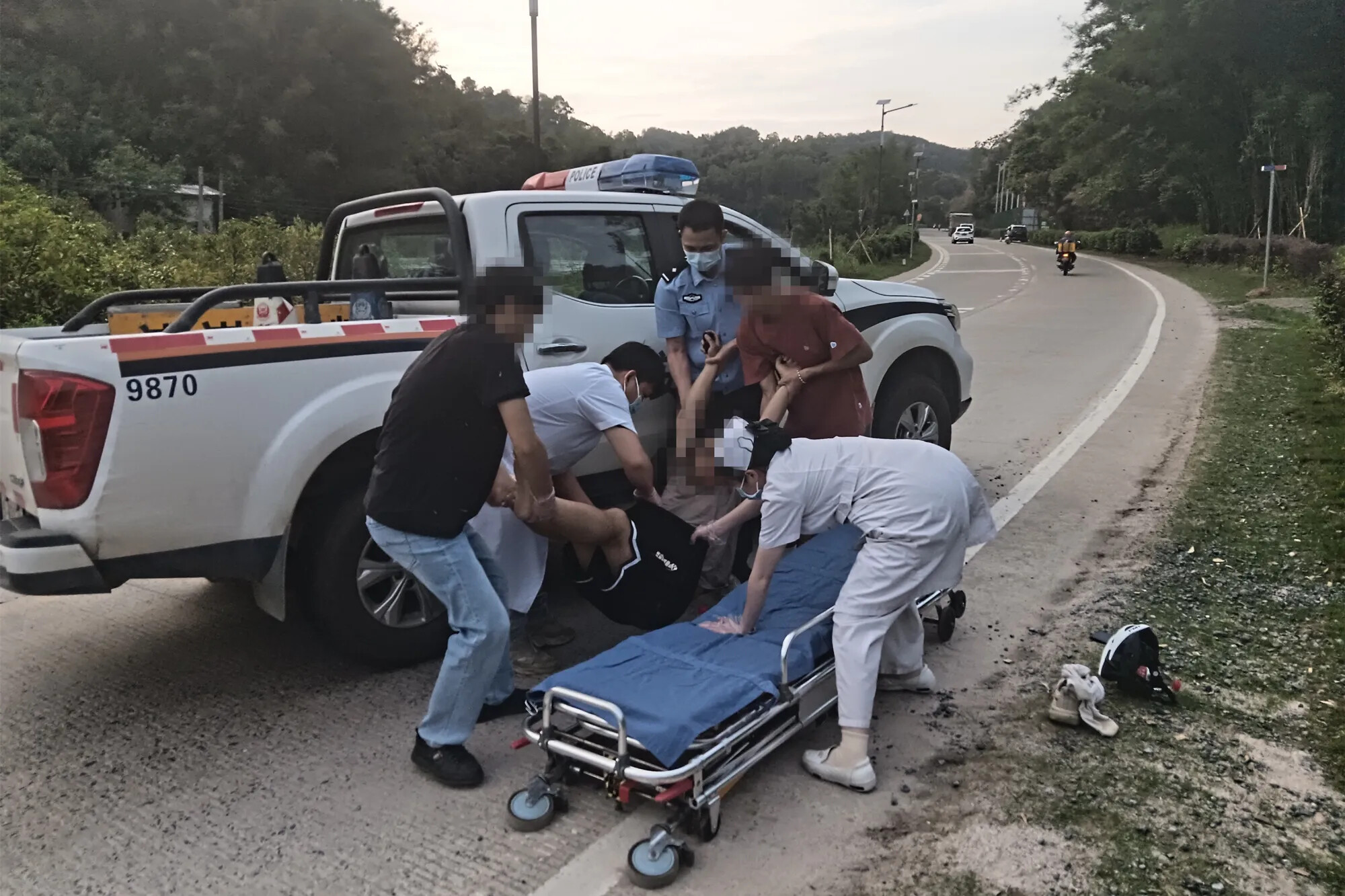 节日我在岗丨云浮这些暖心警事，让节日里充满“公安温度”