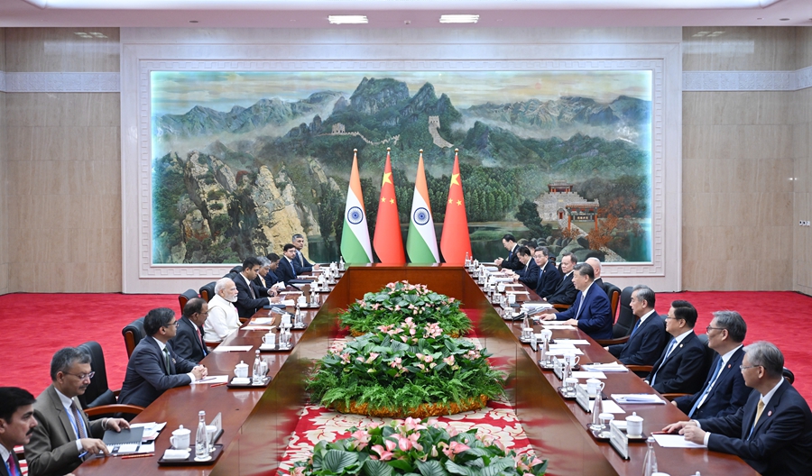 　　8月31日中午，国家主席习近平在天津迎宾馆会见来华出席2025年上海合作组织峰会的印度总理莫迪。新华社记者 谢环驰 摄