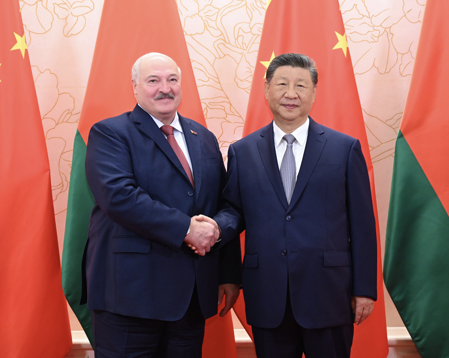 8月31日上午,国家主席习近平在天津迎宾馆会见来华出席2025年上海合作组织峰会和纪念中国人民抗日战争暨世界反法西斯战争胜利80周年活动的白俄罗斯总统卢卡申科。新华社记者 谢环驰 摄