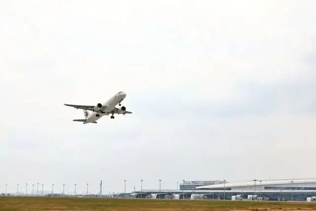 从T1到T3,变化的不仅是航站楼的规模,更是广州城市发展的维度与格局。