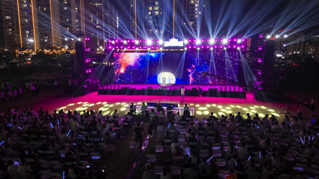 广东乡村歌手大赛再度掀起全民音乐盛会。 广东乡村歌手大赛再度掀起全民音乐盛会。