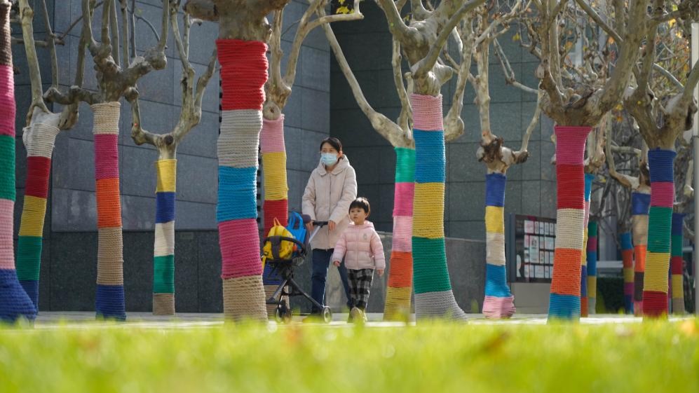 Cooler air moves into Guangdong, bringing a temperature drop