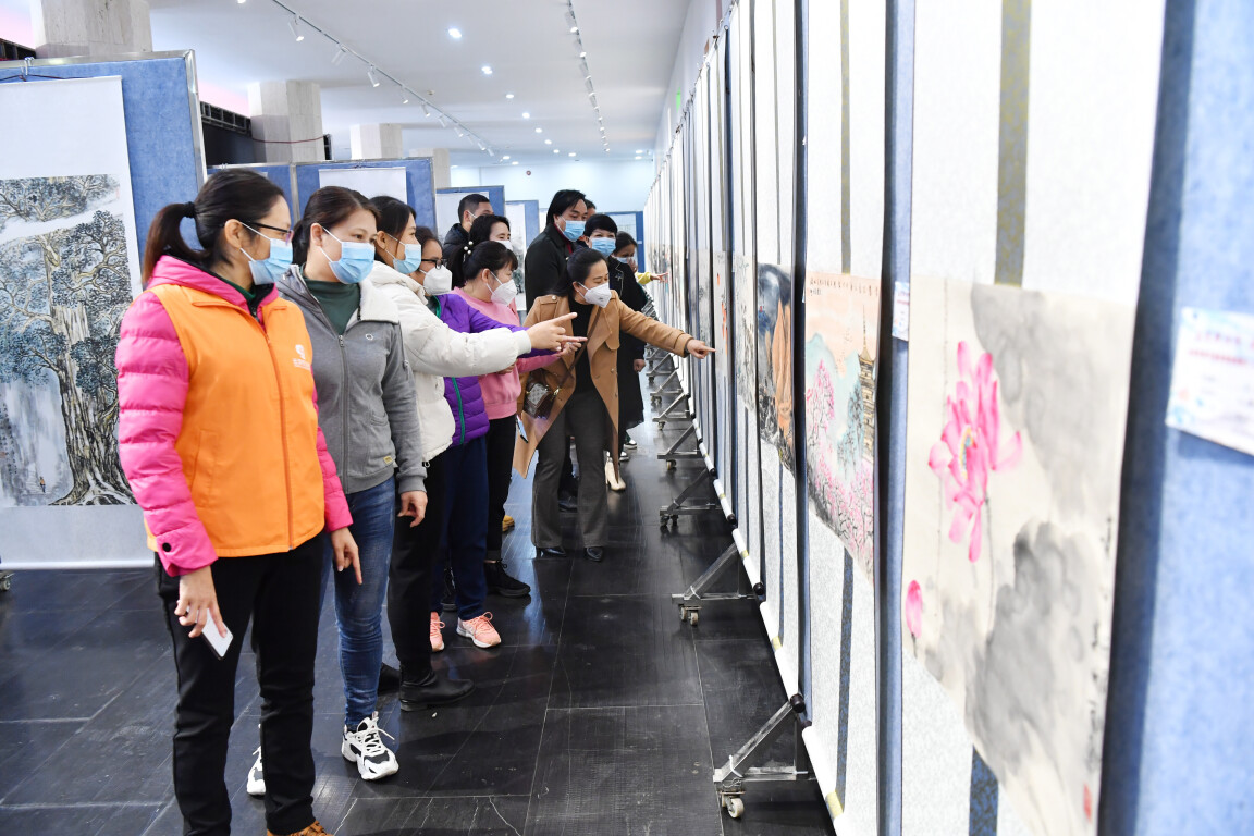 云浮市学习宣传贯彻党的二十大精神美术作品展开展