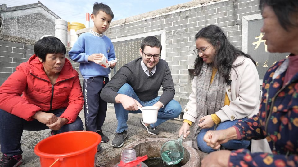 Aurora & Sharif: spring water of bliss evokes fine wishes for 2023
