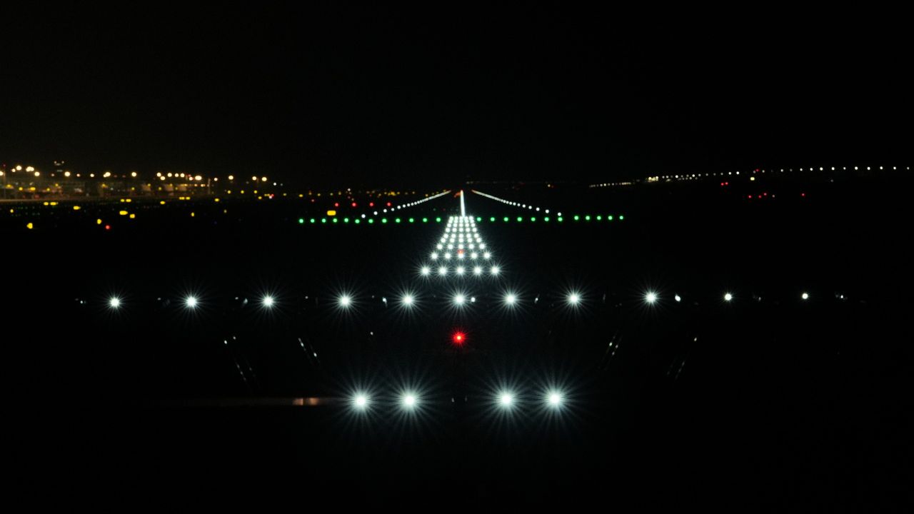 第五跑道启用！白云机场正式迈入“五跑”运行新时代