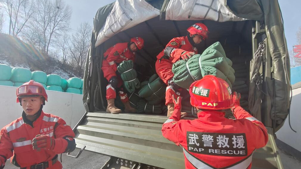 Chine : des forces armées mobilisées dans les zones touchées par le séisme au Gansu