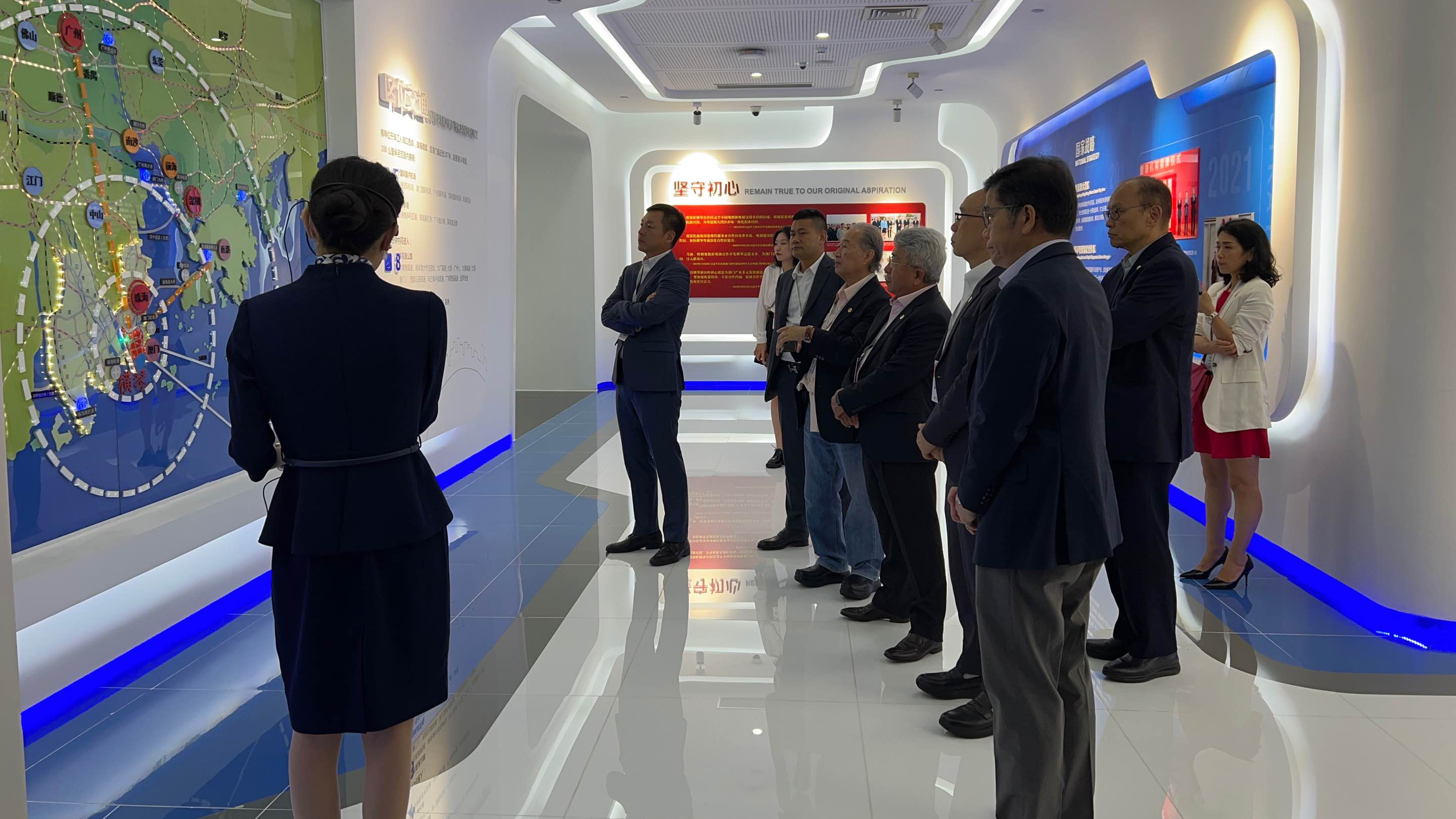 Singapore Chinese Chamber of Commerce & Industry visits Hengqin to promote cooperation