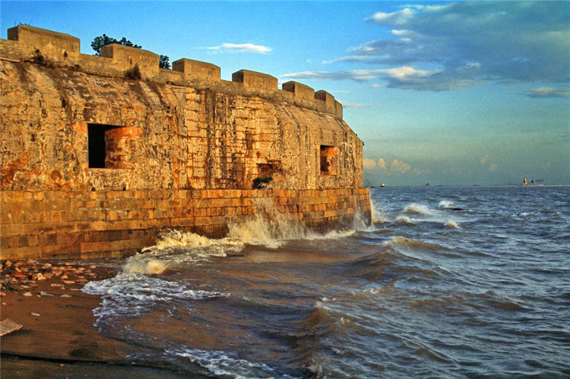 the weiyuan fort (威远炮台) (photo provided to newsgd