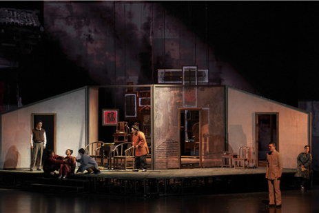 Taking you backstage to explore the delicate details of drama "Huo Dong Bian Ren Xing" Taking you backstage to explore the delicate details of drama "Huo Dong Bian Ren Xing"