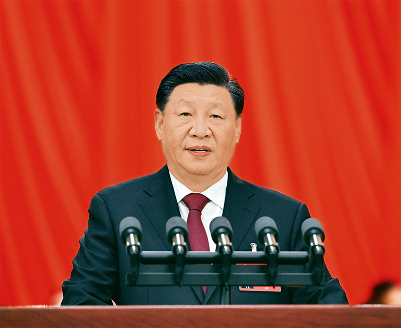 2022年10月16日，中国共产党第二十次全国代表大会在北京人民大会堂开幕。习近平代表第十九届中央委员会向大会作报告。 新华社记者 饶爱民/摄
