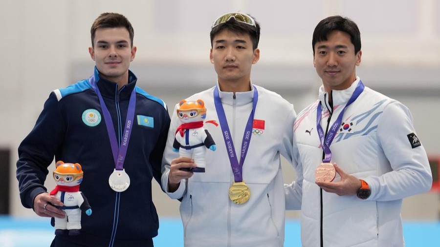 Olympic champ Gao leads Chinese speed skaters' 3-gold haul on Day 1 at Harbin AWG