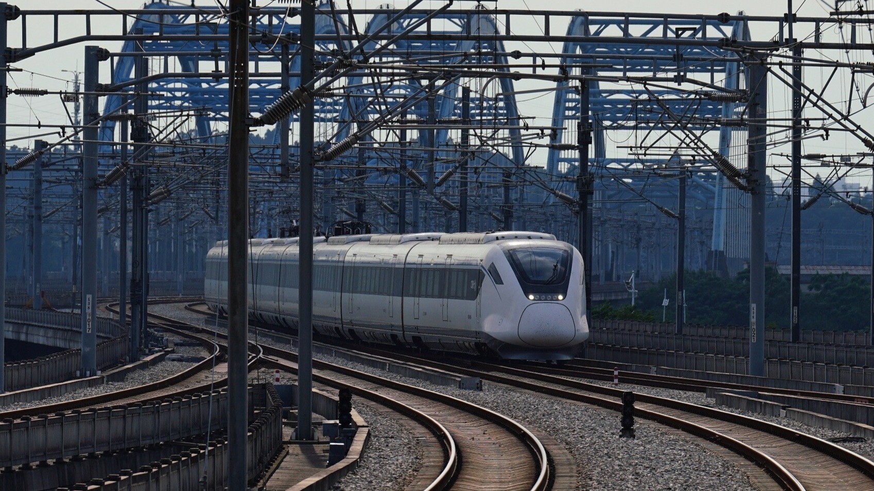 6月20日起，广惠、广肇城际铁路推出“计次票 ”“定期票”