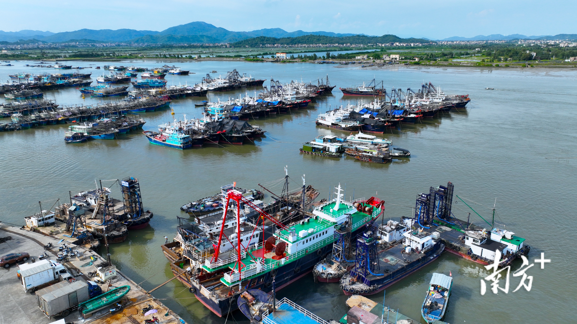 ​South China Sea fishing moratorium begins May 1