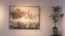 泥火铸莲魂:岭南画家朱永成与中原艺术家皮伟的荷花瓷创作之旅 泥火铸莲魂:岭南画家朱永成与中原艺术家皮伟的荷花瓷创作之旅