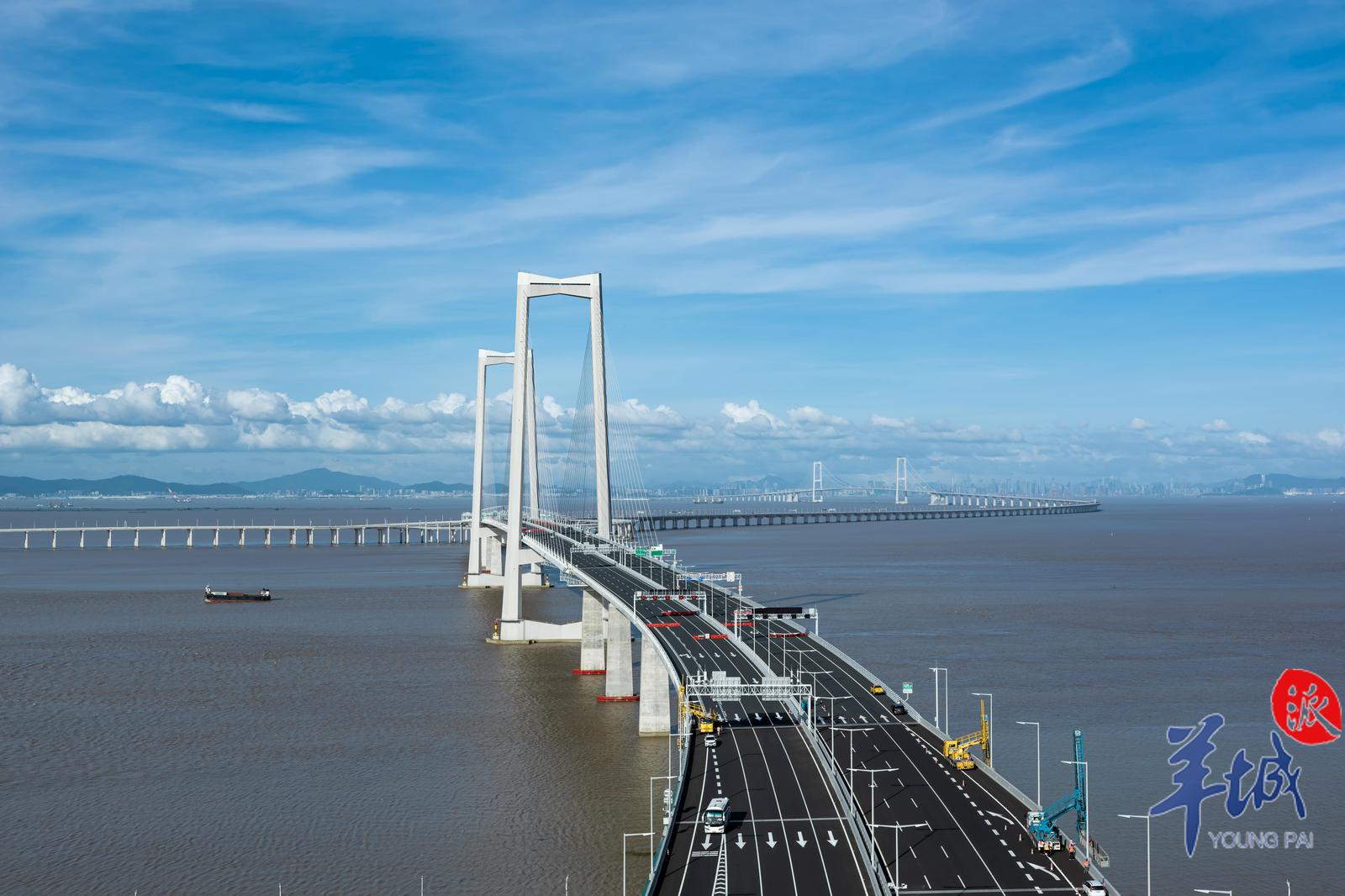深中大桥巍然矗立于海天之间  邓新荣 拍摄于2024年6月23日