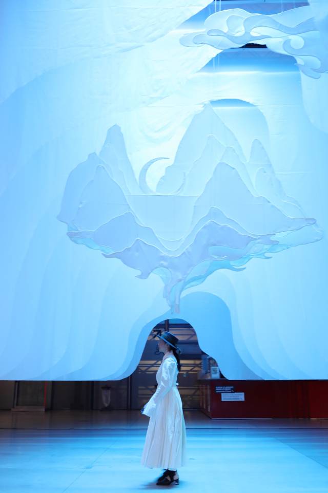 作品《蓬莱仙境》。 作品《蓬莱仙境》。