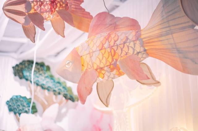 作品《闪光鱼灯》。