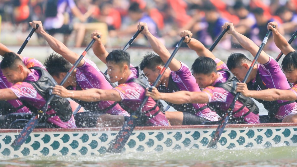 全国“猛龙”齐聚佛山顺德！中国龙舟大奖赛高燃开赛