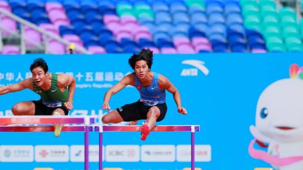 “港澳运动员的成绩突破，是与内地融合交流的成果”