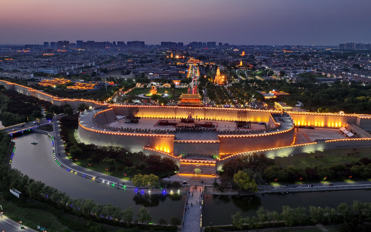 2025年5月15日，河北正定古城夜景（无人机照片）。 新华社记者 杨世尧摄