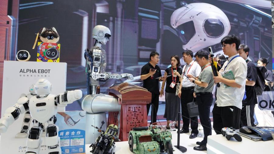 AI exhibition area debuts at China International Cultural Industries Fair