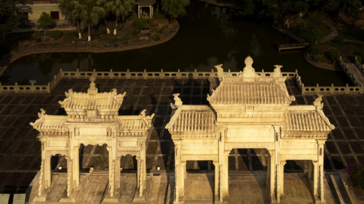 梅溪遗韵：一座家宅里的世纪传奇｜古建光影