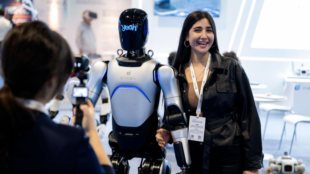 Expo on AI machines, electronics opens in Macao, pursuing global opportunities